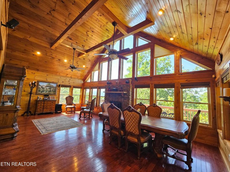 904 Glasgow St, Sevierville, TN 37876