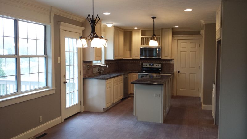 904 Harbour Shore Dr, Knoxville, TN 37934