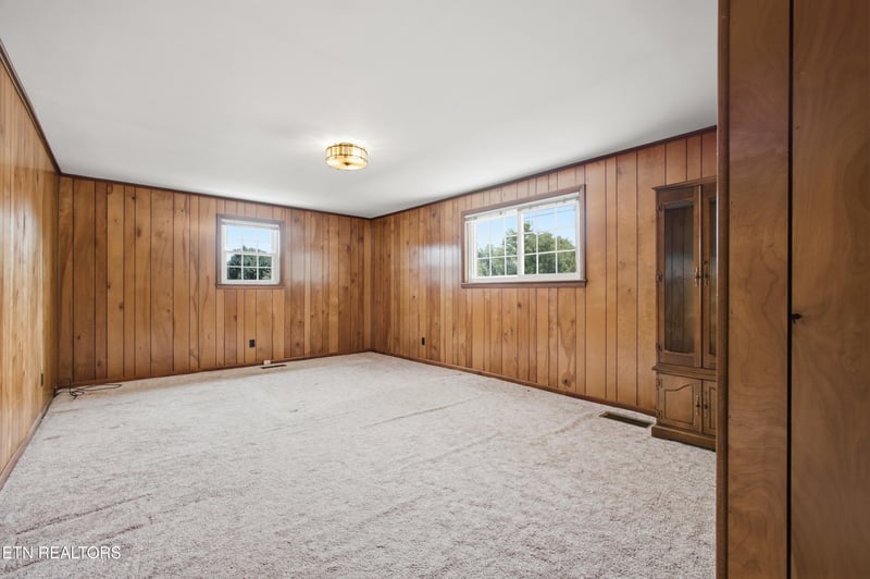 905 Cumberland St, Harriman, TN 37748