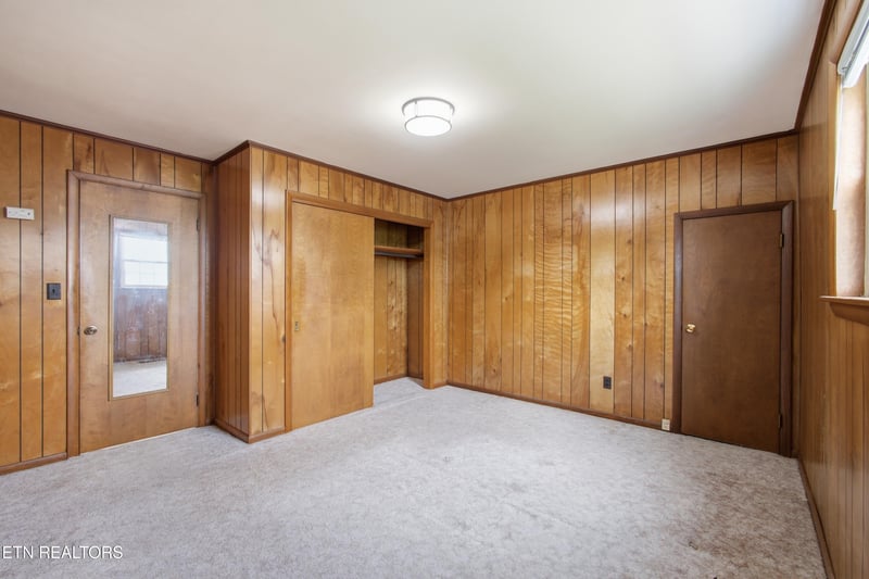905 Cumberland St, Harriman, TN 37748