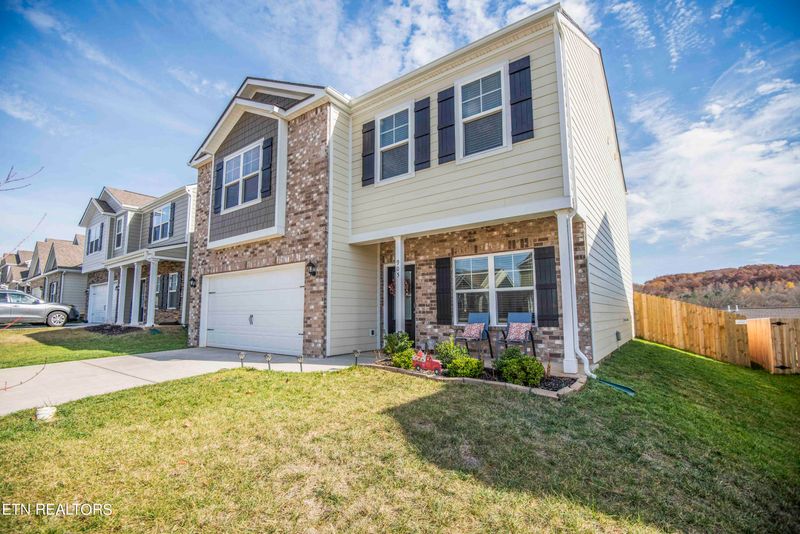 905 Mill Creek Dr, Loudon, TN 37774