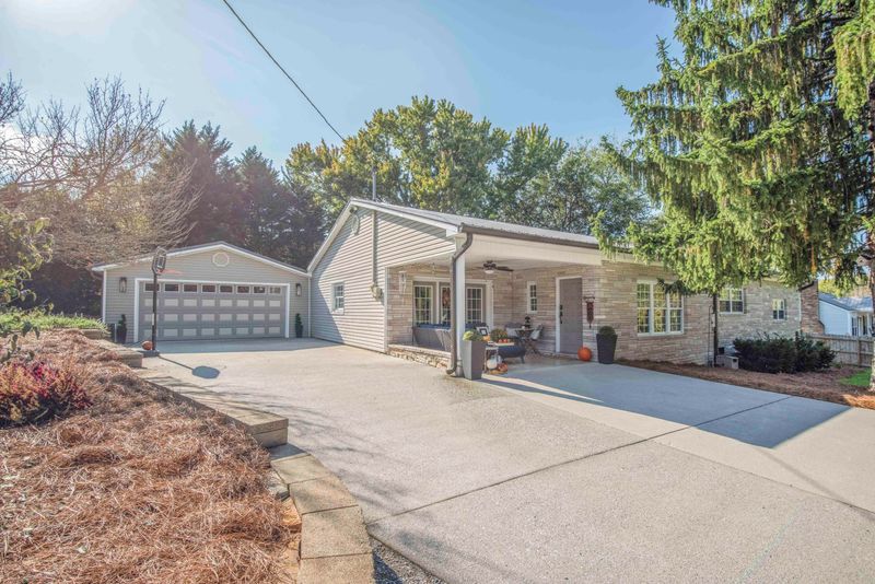 905 Olive Rd, Knoxville, TN 37934