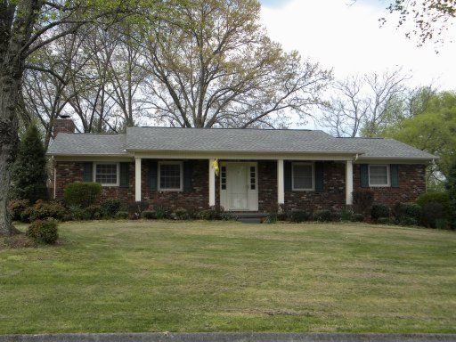 905 Parrish Rd, Knoxville, TN 37923