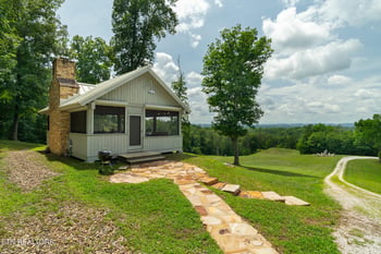 9050 Freeland Rd, Corryton, TN 37721