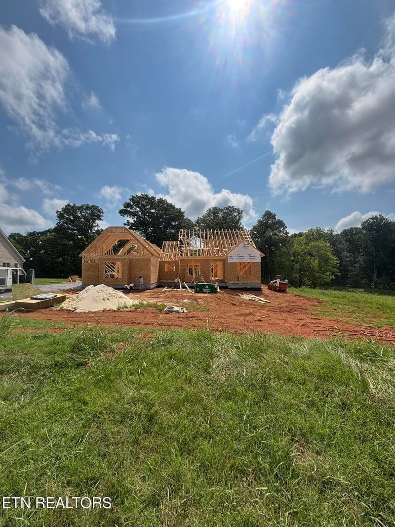 906 Sophie Dr, Greenback, TN 37742