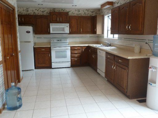 9067 Bud Hawkins Rd, Corryton, TN 37721