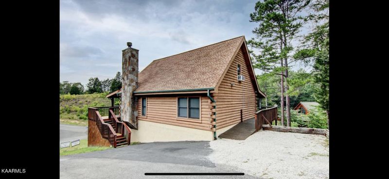 907 Buck Way, Sevierville, TN 37876