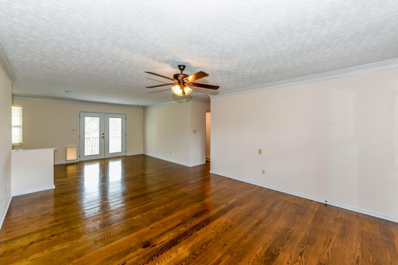 907 Dora St, Seymour, TN 37865