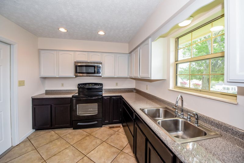 907 Dora St, Seymour, TN 37865