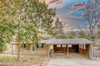 907 Flat Hollow Marina Rd, Speedwell, TN 37870