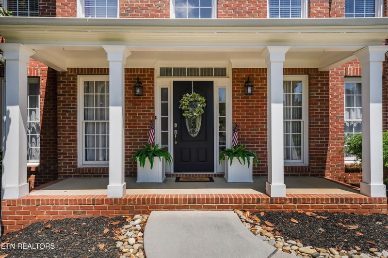 907 Garrison Ridge Blvd, Knoxville, TN 37922