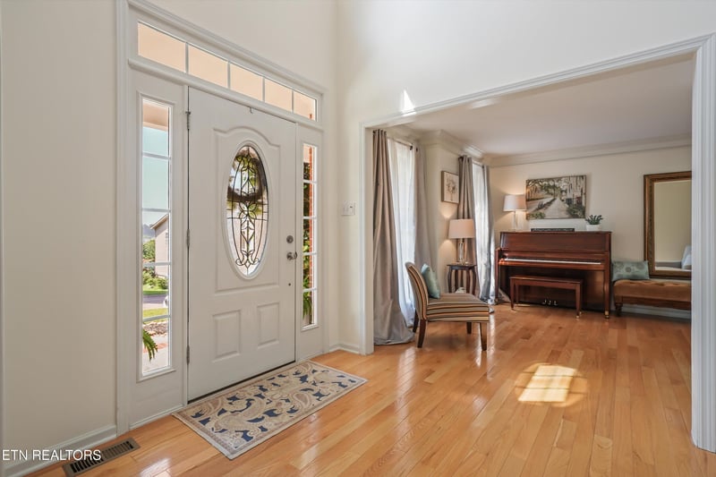 907 Garrison Ridge Blvd, Knoxville, TN 37922
