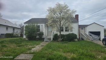 908 Crescent St, Morristown, TN 37813