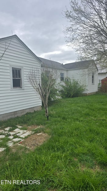 908 Crescent St, Morristown, TN 37813