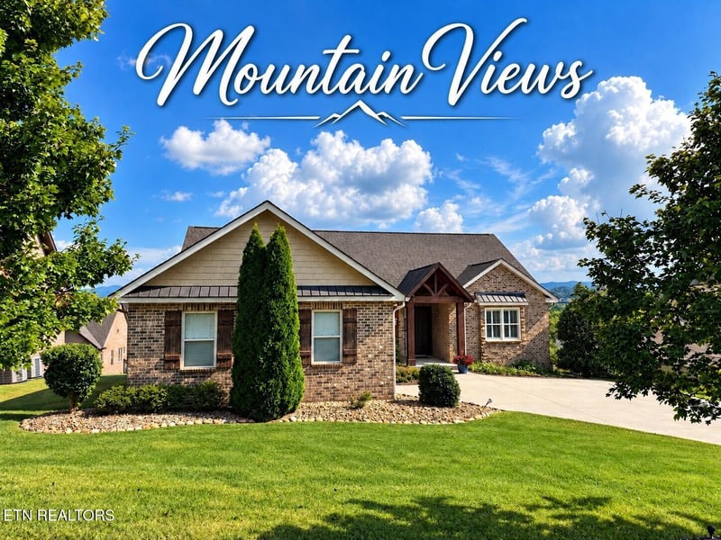 908 Montgomery Ln, Maryville, TN 37803
