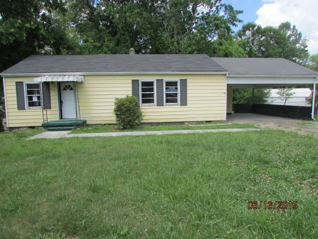 909 Grace Ave, Rocky Top, TN 37769