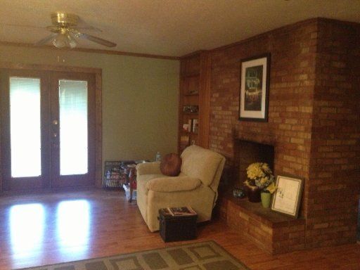 909 Irwin Rd, Powell, TN 37849