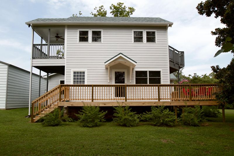 909 Marble Bluff Rd, Loudon, TN 37774