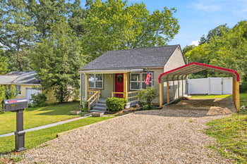 909 N C St, Lenoir City, TN 37771