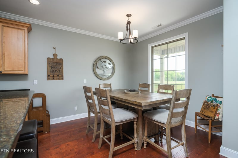 91 Deer Path Rd, Englewood, TN 37329