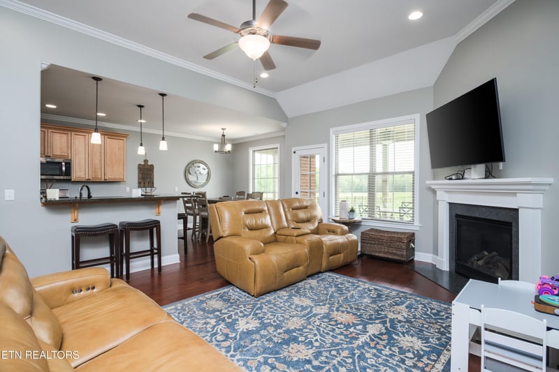 91 Deer Path Rd, Englewood, TN 37329