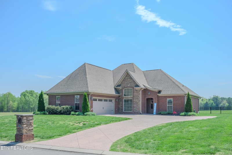 91 Deer Path Rd, Englewood, TN 37329