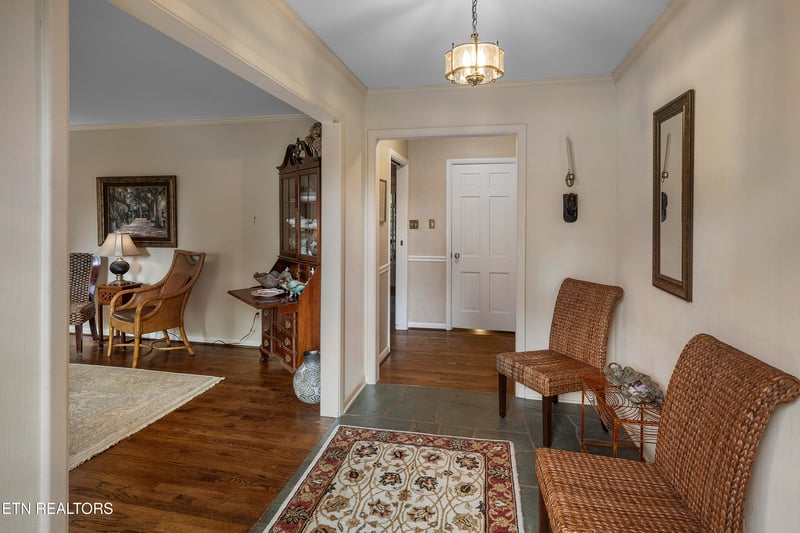 910 Bathurst Rd, Knoxville, TN 37909