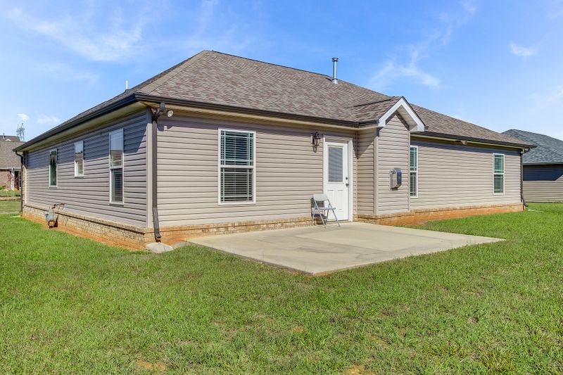 910 Evelyn Dr, Loudon, TN 37774