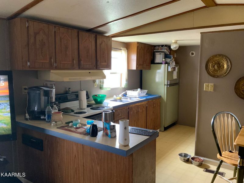 910 Highway 61, Maynardville, TN 37807