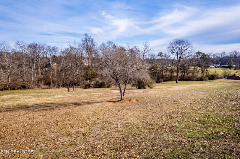 910 Houston Springs Rd, Greenback, TN 37742