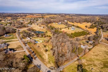 910 Houston Springs Rd, Greenback, TN 37742