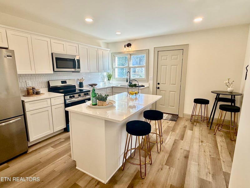 910 Reed St, Knoxville, TN 37921