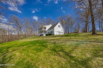 910 Ridge Circle Rd, Andersonville, TN 37705