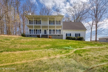 910 Ridge Circle Rd, Andersonville, TN 37705