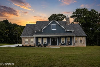 910 Sophie Dr, Greenback, TN 37742