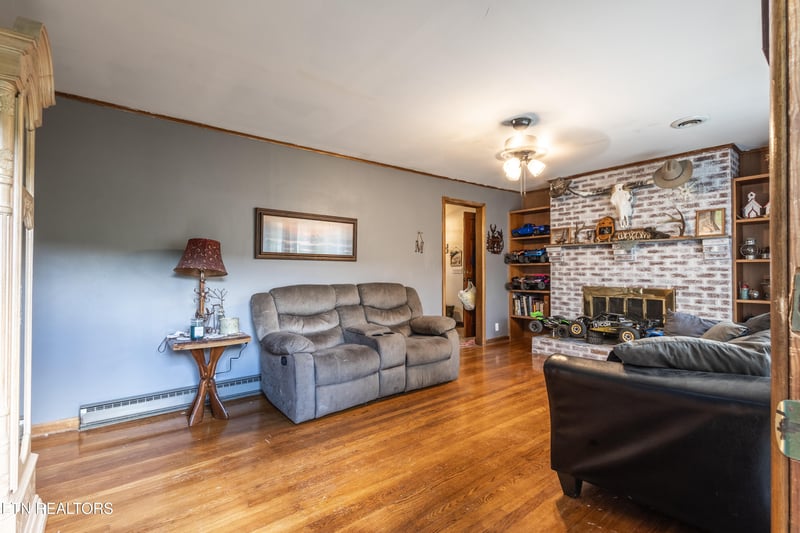 9100 Highway 131, Washburn, TN 37888