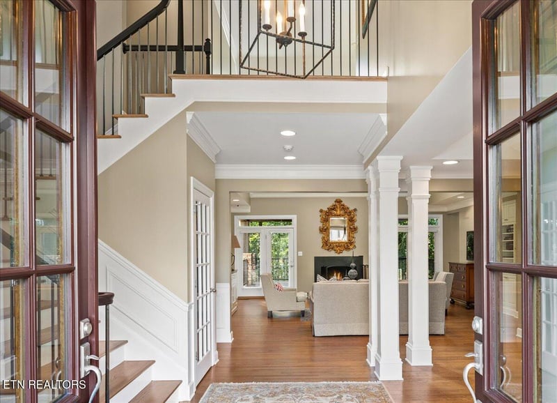 9101 Grey Pointe Dr, Knoxville, TN 37922
