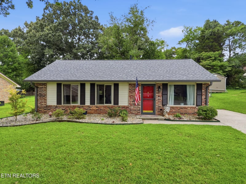 9101 Highbridge Dr, Knoxville, TN 37922