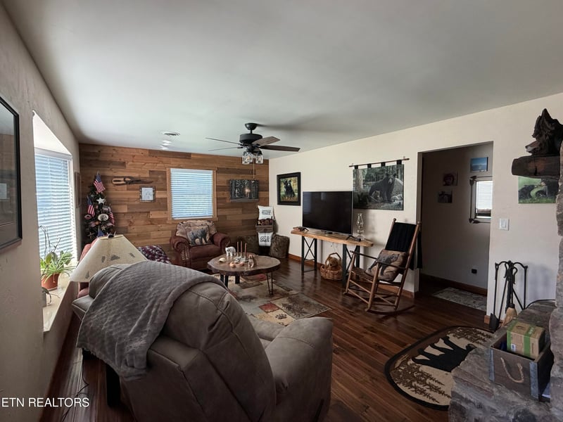 9101 Zesta Ln, Knoxville, TN 37924