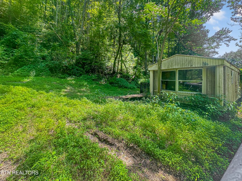 9109 Pickens Gap Rd, Knoxville, TN 37920