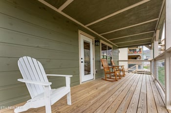 911 Osprey Way, Pigeon Forge, TN 37863