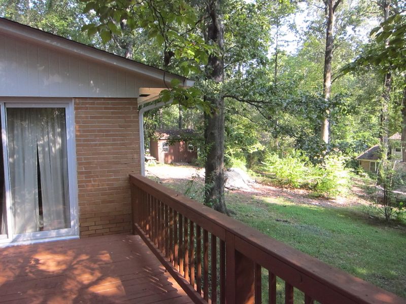 911 Pinecrest Dr, Athens, TN 37303