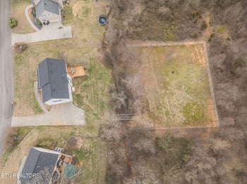 911 Westin Woods Ln, Seymour, TN 37865
