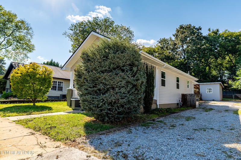 911 White Ave, Maryville, TN 37803