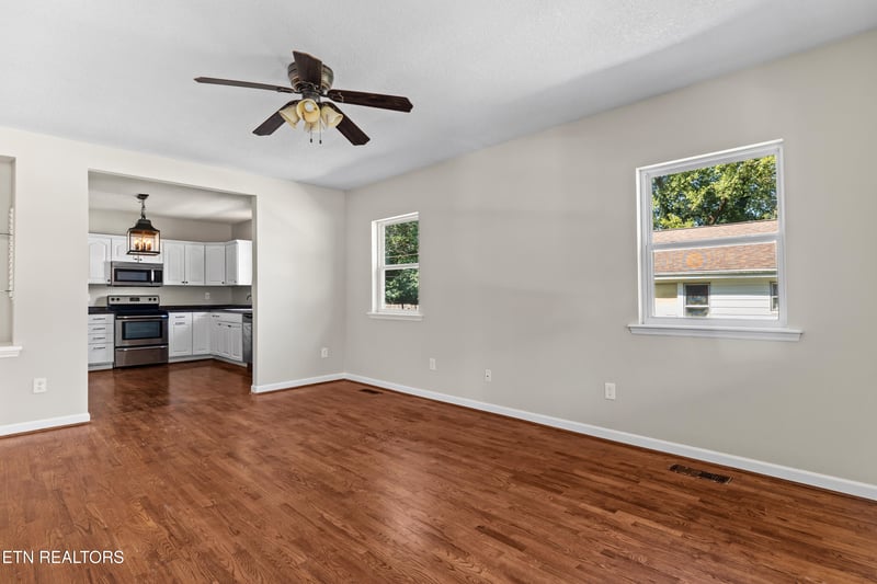 911 White Ave, Maryville, TN 37803