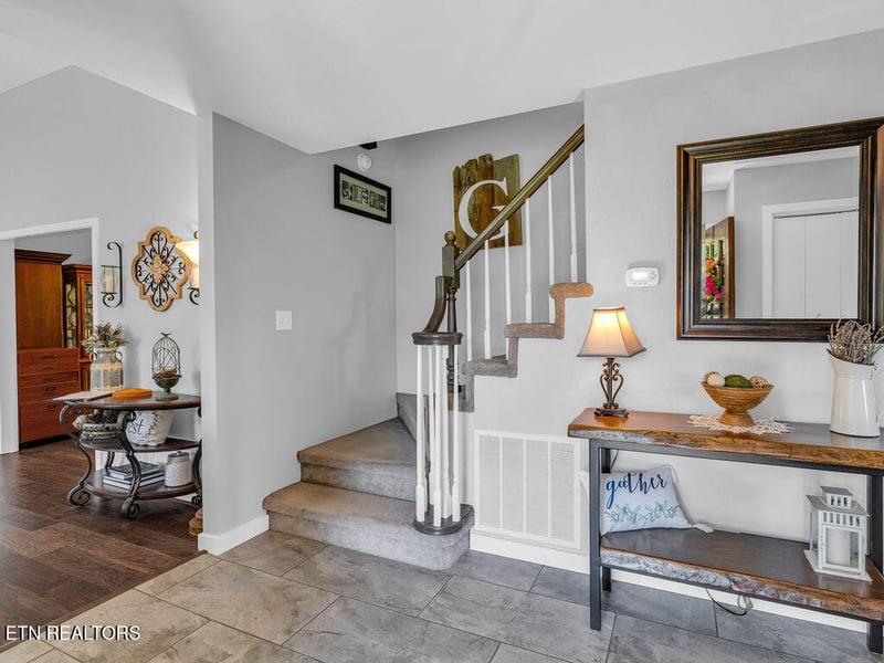 9111 Washington Pike, Corryton, TN 37721