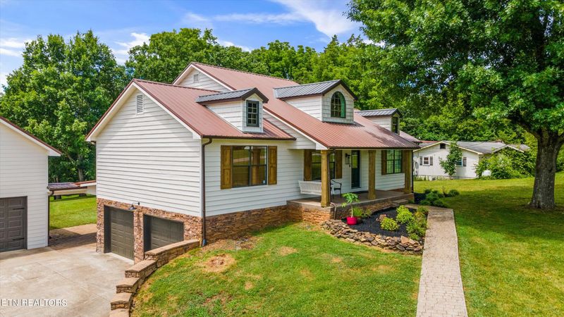 9113 Wyrick Rd, Corryton, TN 37721