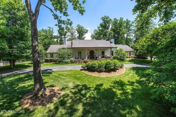 9118 Westland Dr, Knoxville, TN 37922