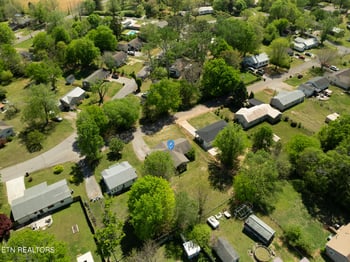 912 Barnabas St, Athens, TN 37303