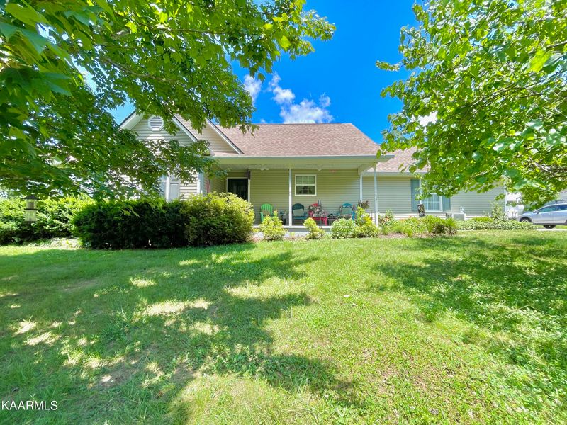 912 Carter St, Seymour, TN 37865